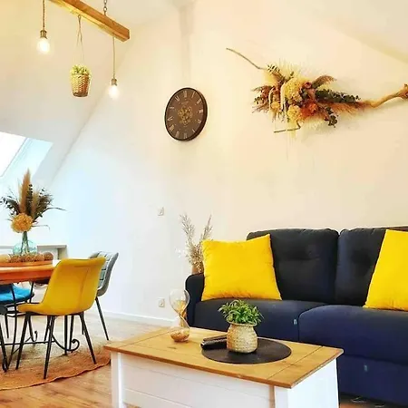 Cosy Et Confortable.