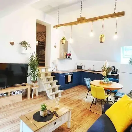 Apartment Cosy Et Confortable. *